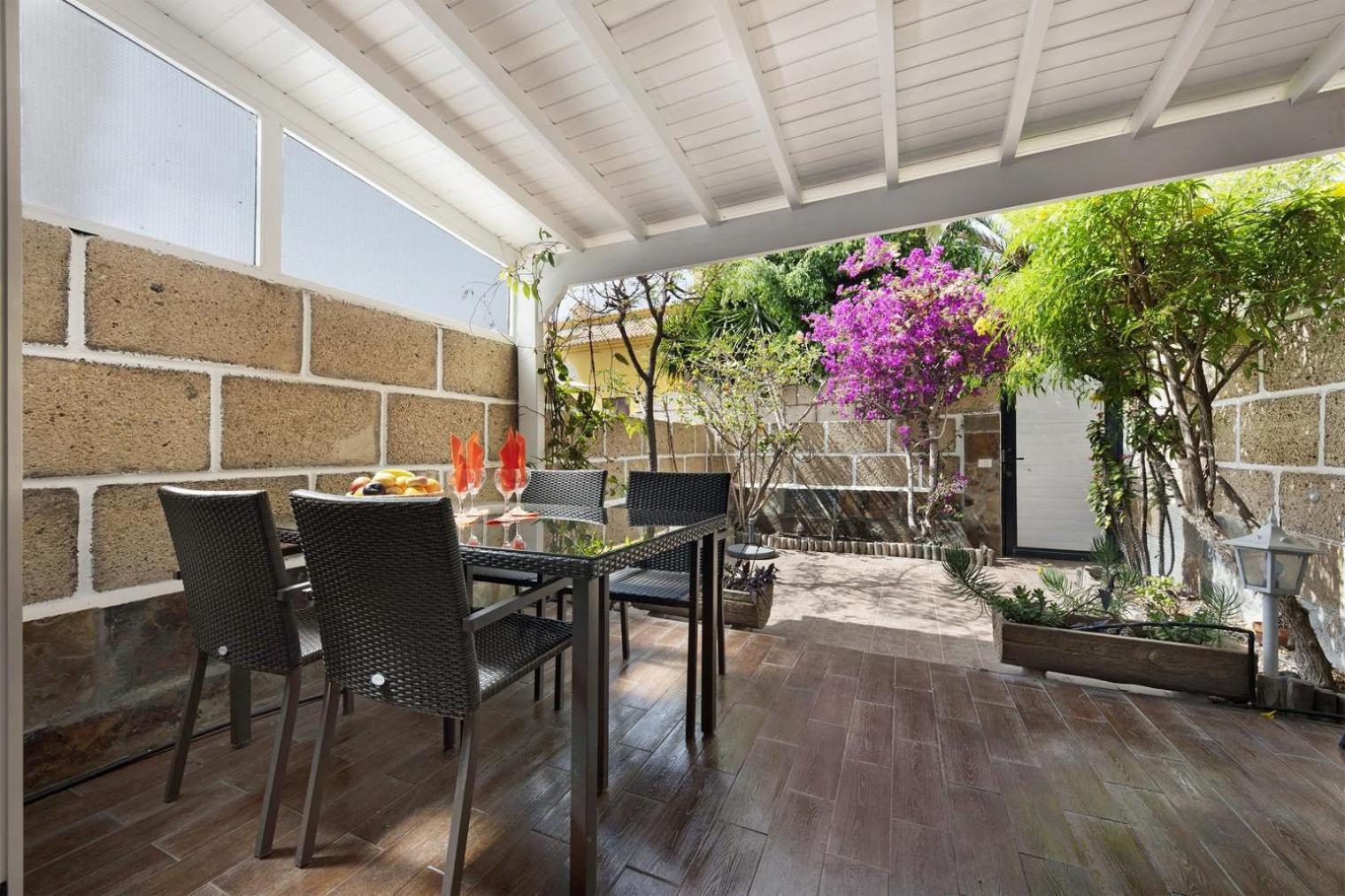 Casa Sarita - Farbenfrohes Ferienhaus Chayofa Luaran gambar