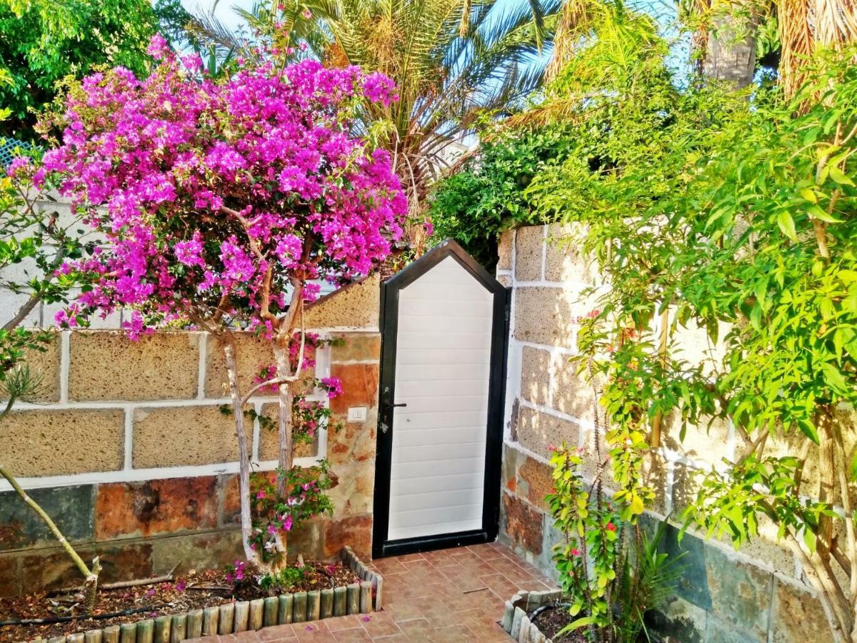 Casa Sarita - Farbenfrohes Ferienhaus Chayofa Luaran gambar